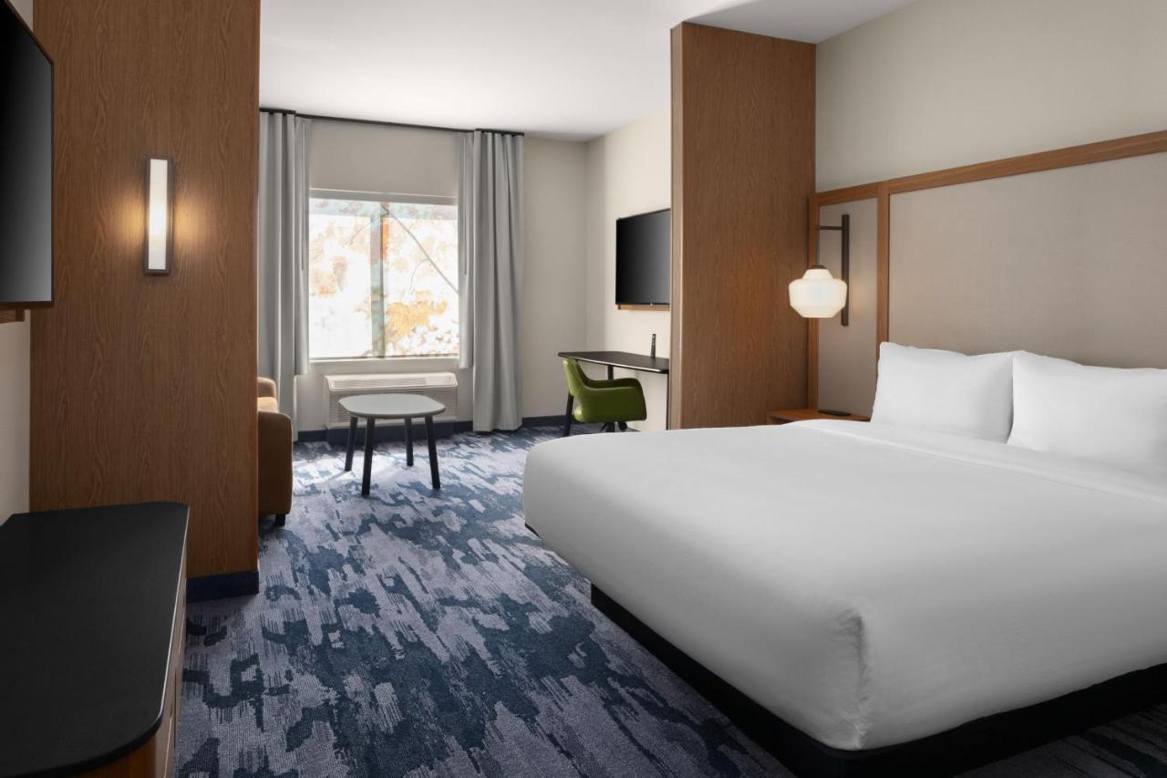 Fairfield By Marriott Inn & Suites Whitsett Greensboro East Exterior photo